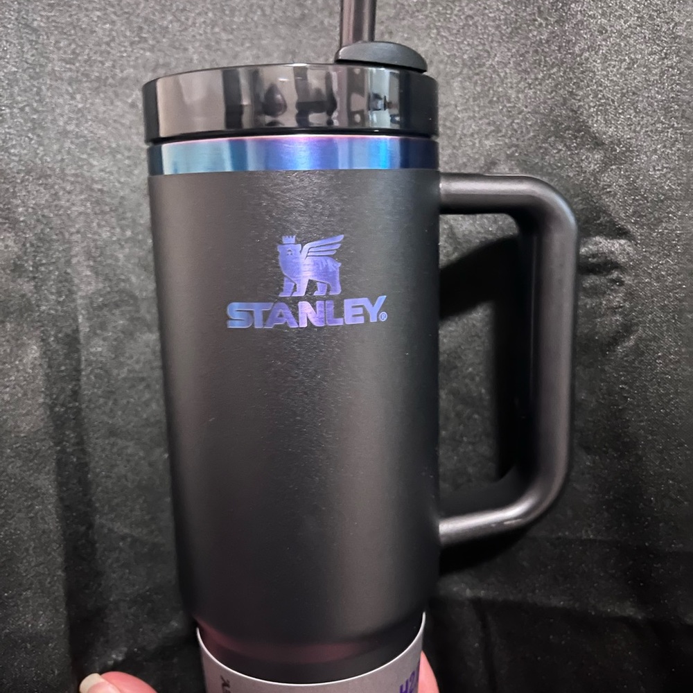 🖤🦄Stanley Black Chroma! 30 0Z last one!! - Picture 7 of 8